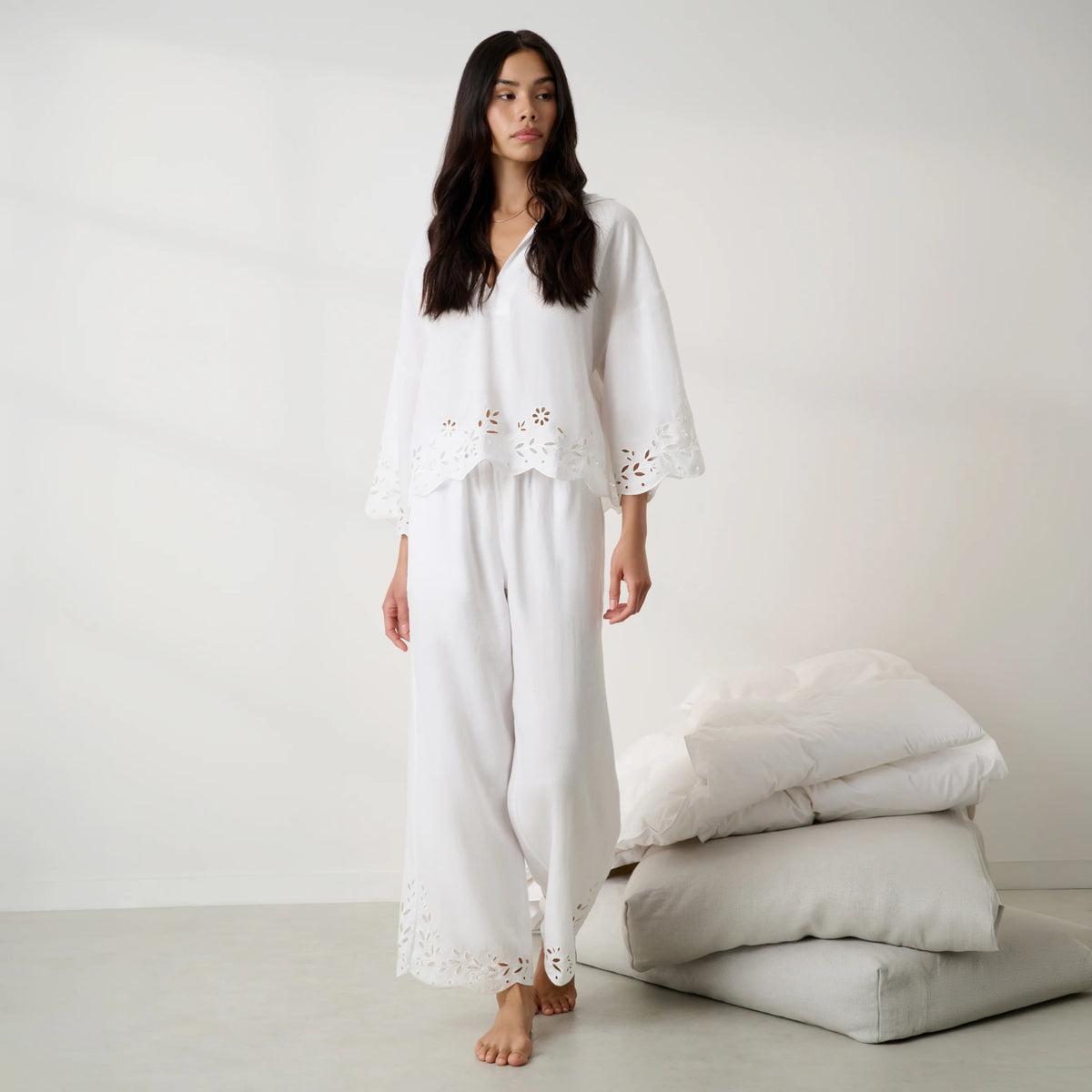 Linen Embroidered Eyelet Pant