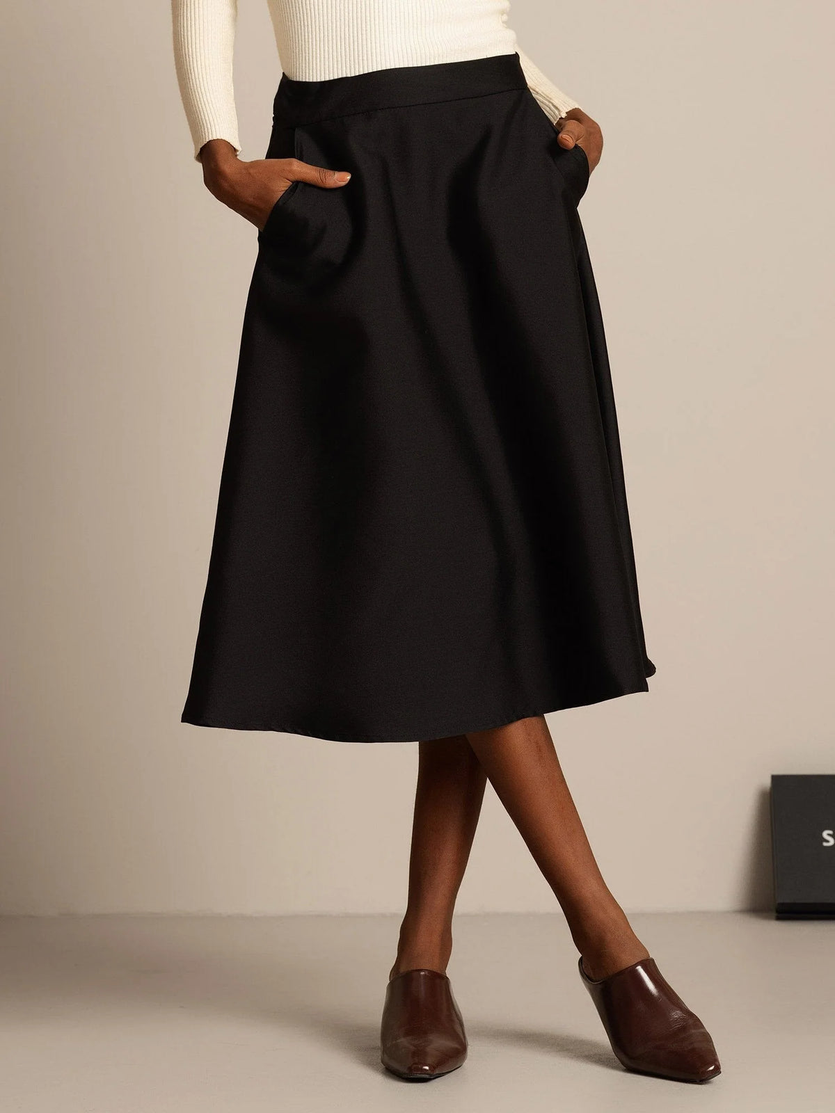 32Momme Silk-Wool Blend  A Line Midi Skirt with Zipper Deign