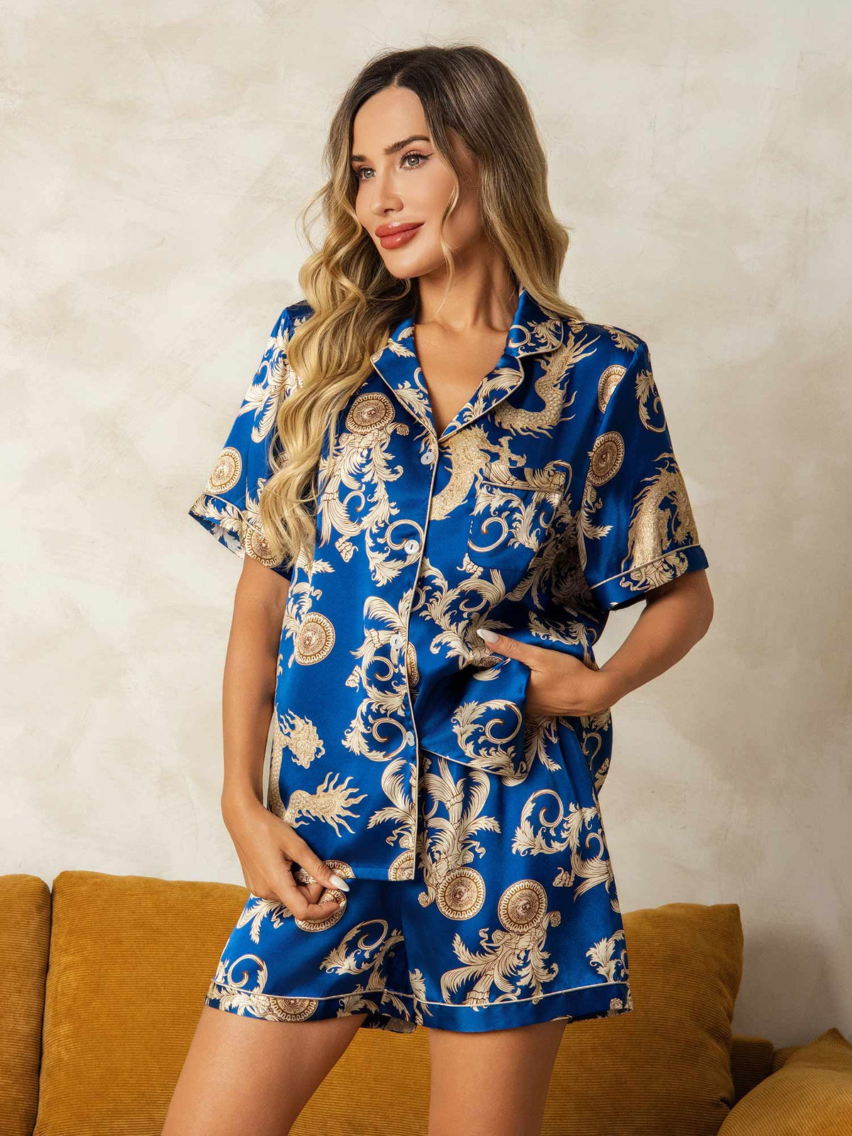 Women's Pure Silk Dragon Print Short Sleeve Notch Collar Pajamas Set With Shorts